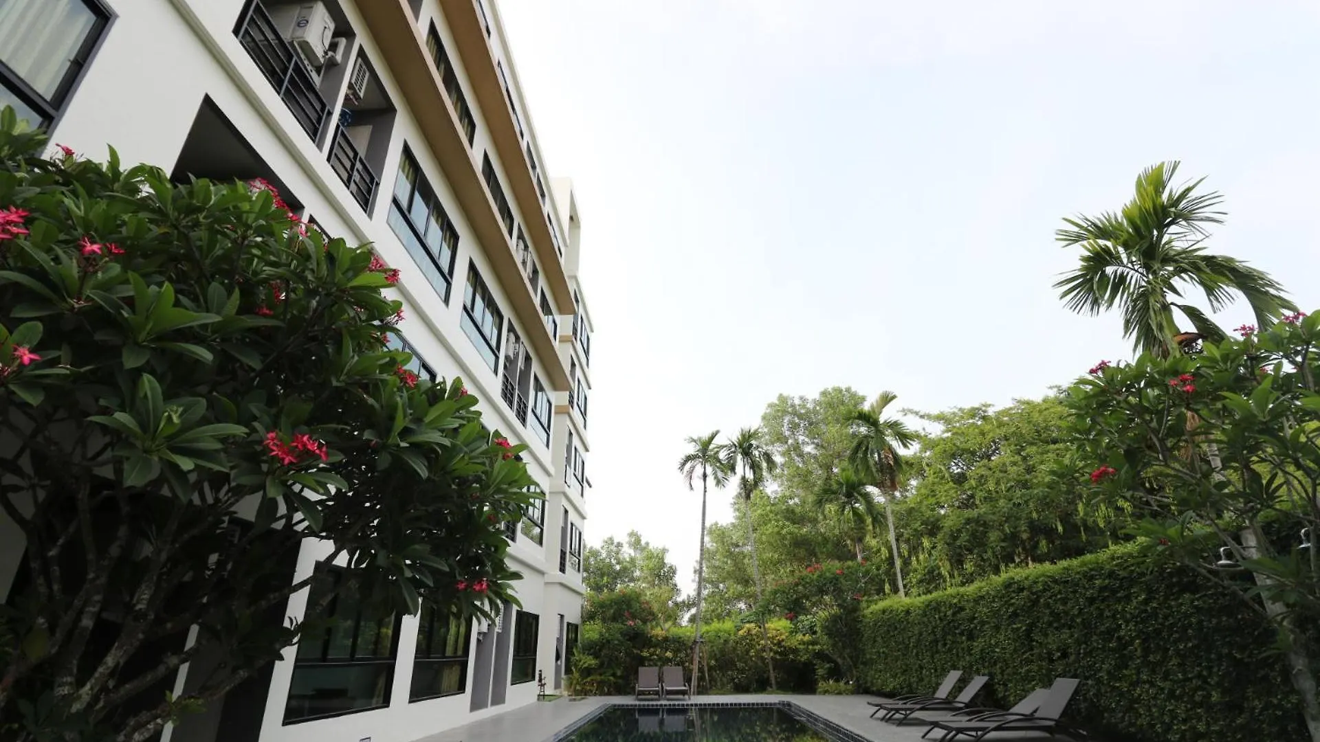 S4 Nai Yang Beach - Near Phuket Airport 4*,  Tailandia