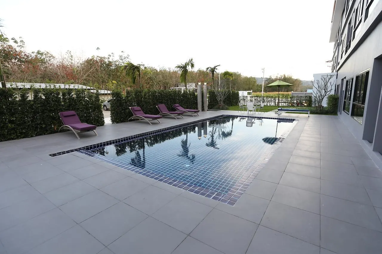 Hotel S4 Nai Yang Beach - Near Phuket Airport